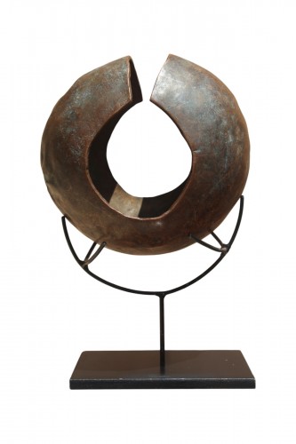 Mbole coin-knee pad, Democratic Republic of Congo