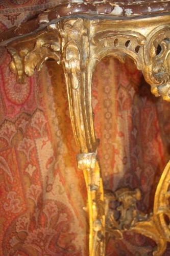 Louis XV - Console d'entre deux en bois doré d'époque Louis XV
