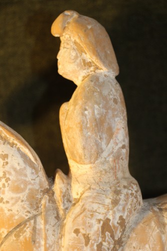 Avant JC au Xe siècle - Cavalière sur son cheval en terre cuite, Dynastie Tang 618-906 av J.-C, Chine.