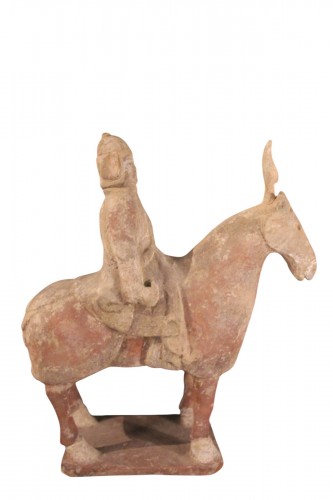 Cavalier sur son cheval en terre cuite, Chine Dynastie Tang 618-906 av J.-C