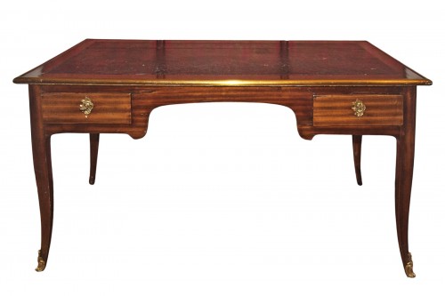 Bureau plat en bois de satiné, époque Louis XV