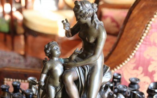 Groupe en bronze "Vénus et Cupidon" XVIIIe siècle - Sculpture Style Louis XV