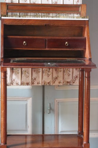 18th century - Small Louis XVI secretaire