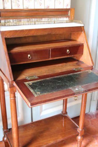 Small Louis XVI secretaire - Louis XVI