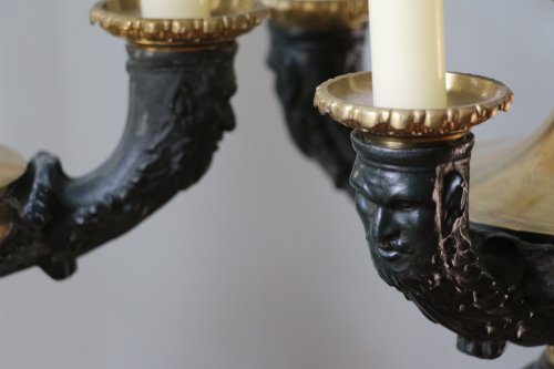 XIXe siècle - Paire de candélabres en bronze, époque Restauration