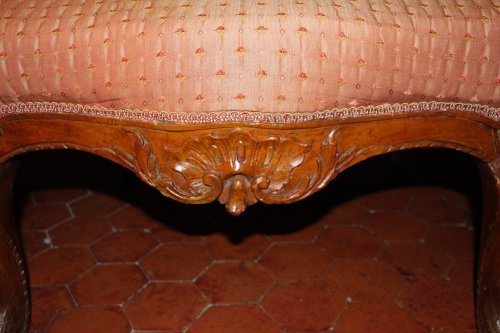 Seating  - Early 18th century walnut sofa