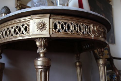 Louis XVI - Console en bois doré, époque Louis XVI