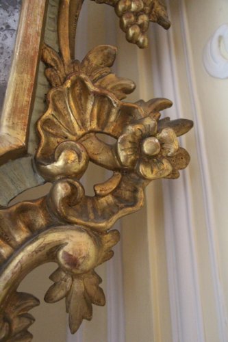 Miroir en bois doré, Venise, XVIIIe siècle - Didascalies