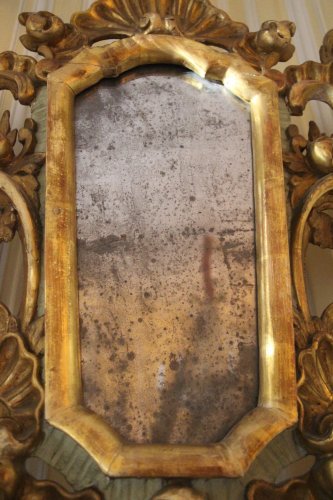 Antiquités - Miroir en bois doré, Venise, XVIIIe siècle