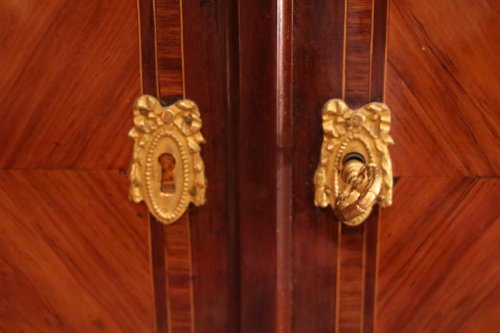 XVIIIe siècle - Bibliothèque en bois de rose estampillée Bon DURAND