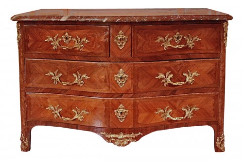 Commode Louis XV en bois de violette, estampillée Antoine CRIAERD