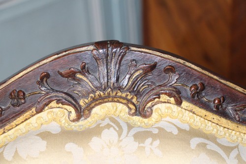 Paire de fauteuils à la reine, première moitié du XVIIIe siècle - Didascalies