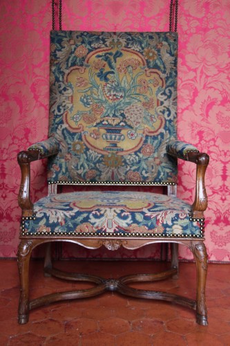 XVIIIe siècle - Suite de six fauteuils d'apparat, Ile de France XVIIIe