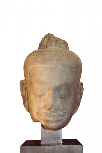 Tête de Bouddha en pierre volcanique, Art Khmer XVIe-XVIIIe siècle