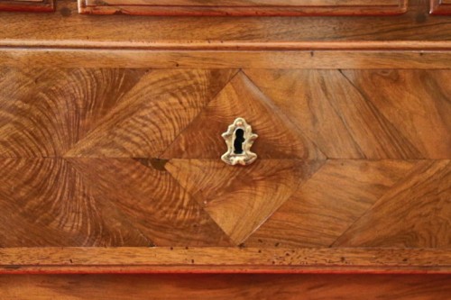Commode coiffeuse en bois de placage, palissandre, époque Régence XVIIIe siècle - Régence