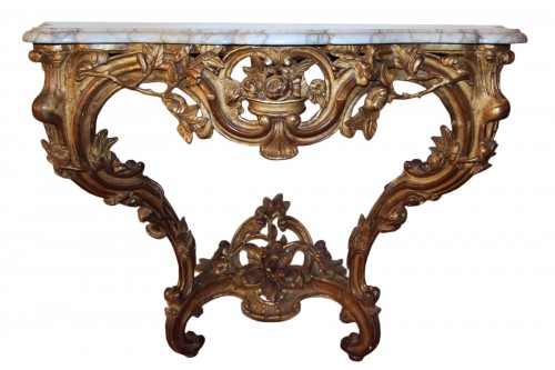 Console en bois doré, plateau de marbre, époque Louis XV