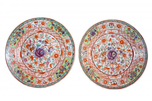 Paire d'assiettes à décor de fleurs, Chine, Famille verte, vers 1780