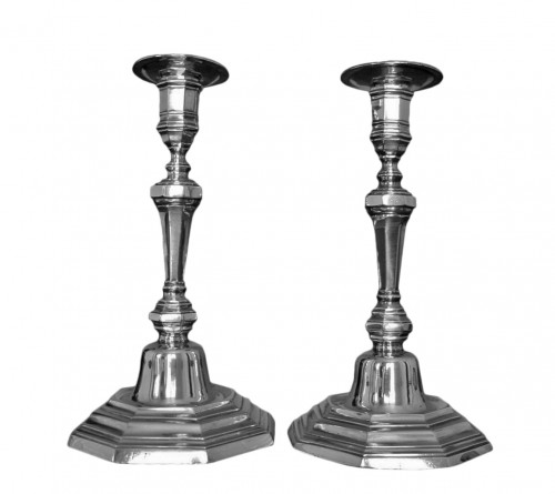 Candlesticks in solid silver, hallmark letter H crowned, signed F.F, 18th century