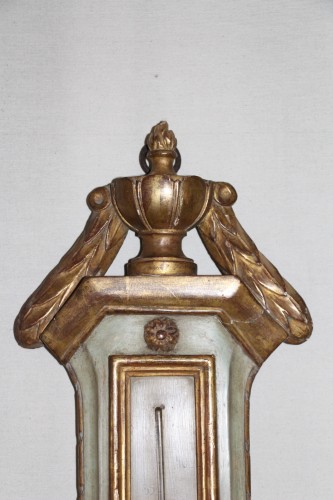 Antiquités - Baromètre en bois laqué et doré, travail provençal d'époque Louis XVI