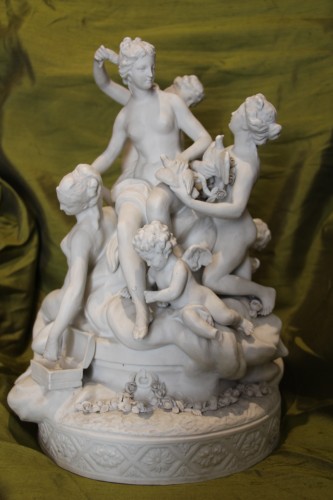 Manufacture de Sèvres XIXe - "Toilette de Vénus" d'après Louis-Simon Boizot (1743-1809) - Céramiques, Porcelaines Style Louis-Philippe