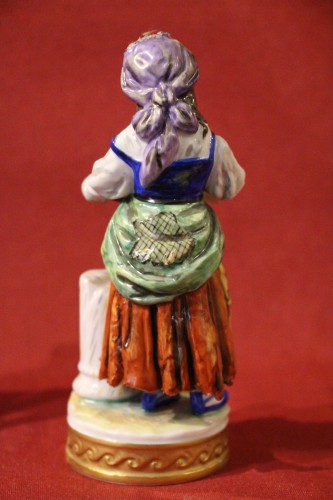 Antiquités - Ensemble de 7 personnages en porcelaine de Saxe, XIXe siècle