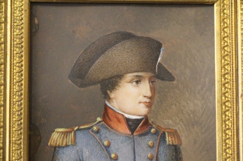 Napoléon Bonaparte en tenue militaire, miniature sur ivoire vers 1800 - Didascalies
