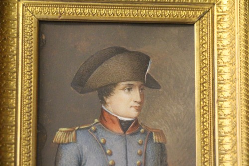 Antiquités - Napoléon Bonaparte en tenue militaire, miniature sur ivoire vers 1800