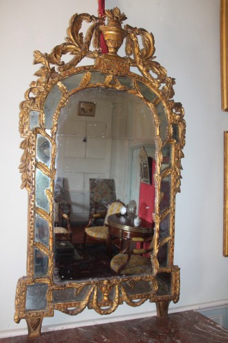 Grand miroir à parecloses, Angleterre XVIIIe siècle - Didascalies
