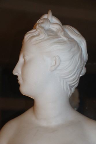 Buste en marbre de Diane Chasseresse d'après Houdon, XIXe - Restauration - Charles X