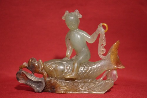 Enfant et poisson en jade, Chine XIXe siècle - Arts d