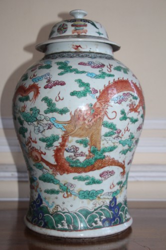 Asian Works of Art  - Vase with dragons, China 18th century