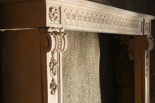 19th century - Rare 19th century terra cotta mantel in the Antique style