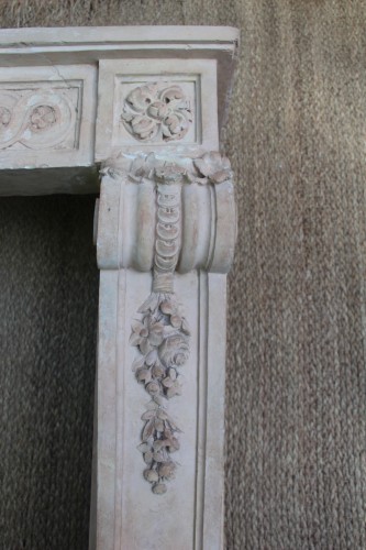 Antiquités - Rare 19th century terra cotta mantel in the Antique style