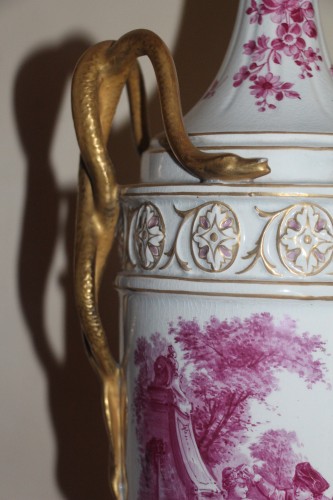 XIXe siècle - Paire de vases aux serpents en porcelaine de Damm, XIXe