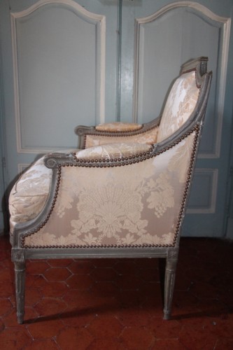 Antiquités - Marquise laquée gris perle, époque Louis XVI