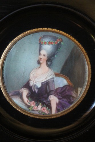 Antiquités - Portrait de la princesse de Lamballe d'après A-F Callet, miniature sur ivoire, XIXe.