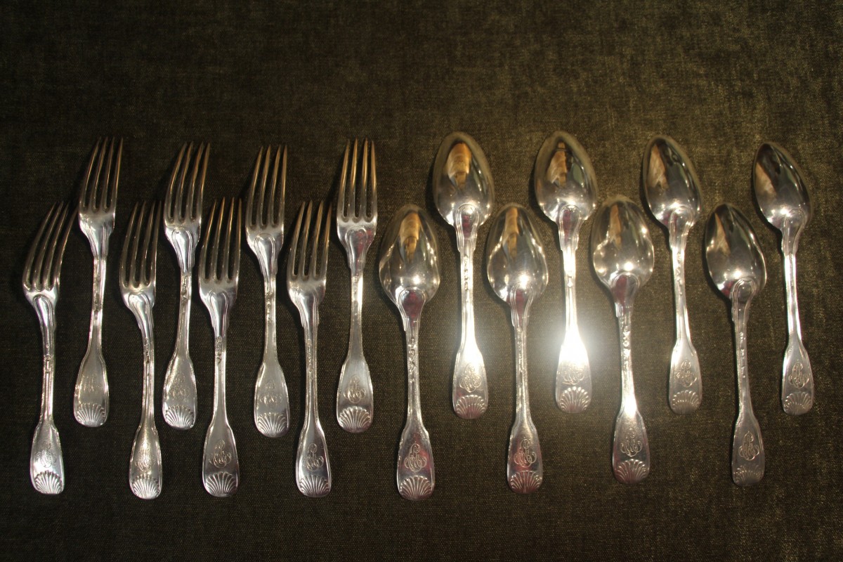 Set of eight large cutlery with the monogram AC in solid silver
