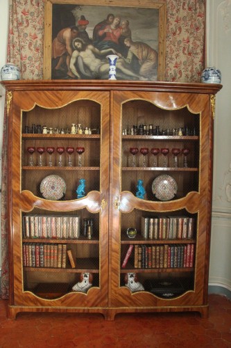 Bibliothèque en bois de rose époque de la Régence, XVIIIe siècle - Mobilier Style Régence