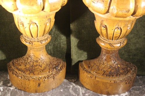 Louis XIV - Pair of Louis XIV linden fire pots