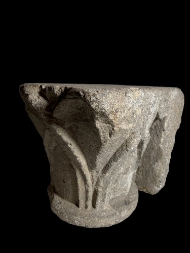 XIe au XVe siècle - Chapiteau en pierre - France fin du XIIe Siècle