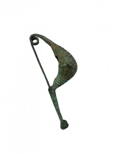 Bronze mandolin-fibula - Hallstatt period, Austria