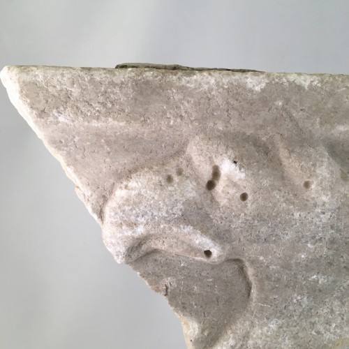 BC to 10th century - An Etruscan (Italian) fragment in marble - 4th Century BC