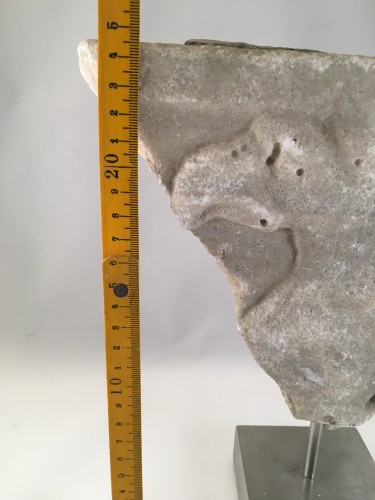 Un fragment étrusque (italien) en marbre - 4e siècle avant  J.?-?C. - 