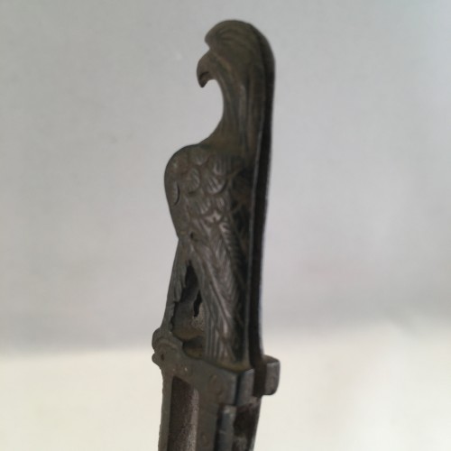 2nd-3rd Century AD bronze knife handle in the form of an eagle - 