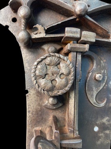 Wrought iron door lock - Late 16th Early 17th Century - 