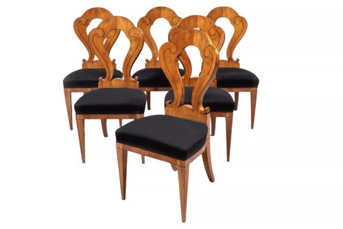 Suite de six chaises à dossier "ballon", Vienne vers 1830