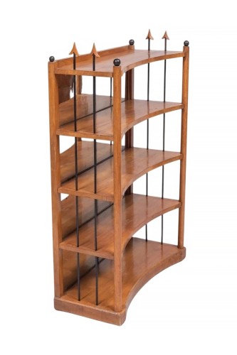 A concave-designed Biedermeier étagère, Vienna circa 1825/30