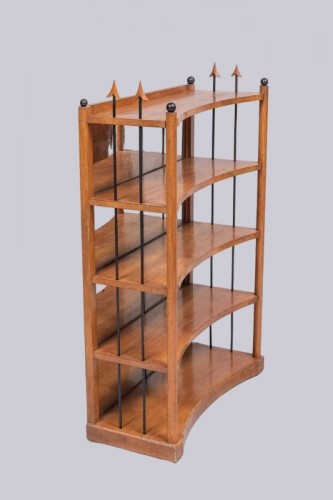 A concave-designed Biedermeier étagère, Vienna circa 1825/30 - Furniture Style Restauration - Charles X