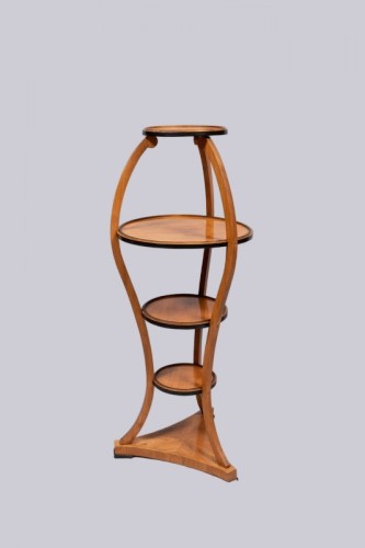 A Biedermeier étagère based on a design by Joseph Ulrich Danhauser, Vienna circa 1830 - Furniture Style Restauration - Charles X