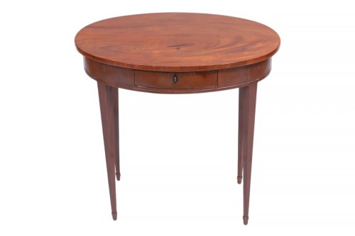 Oval Biedermeier table circa 1815/20